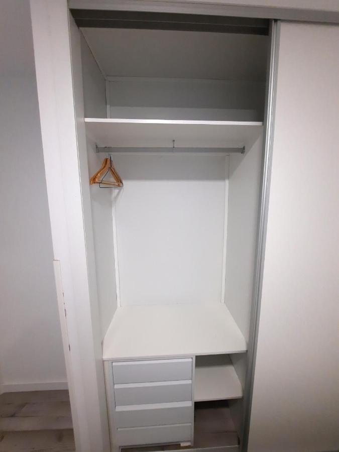 Aeropuerto - Ifema - Wanda - Plenilunio Apartment Madrid