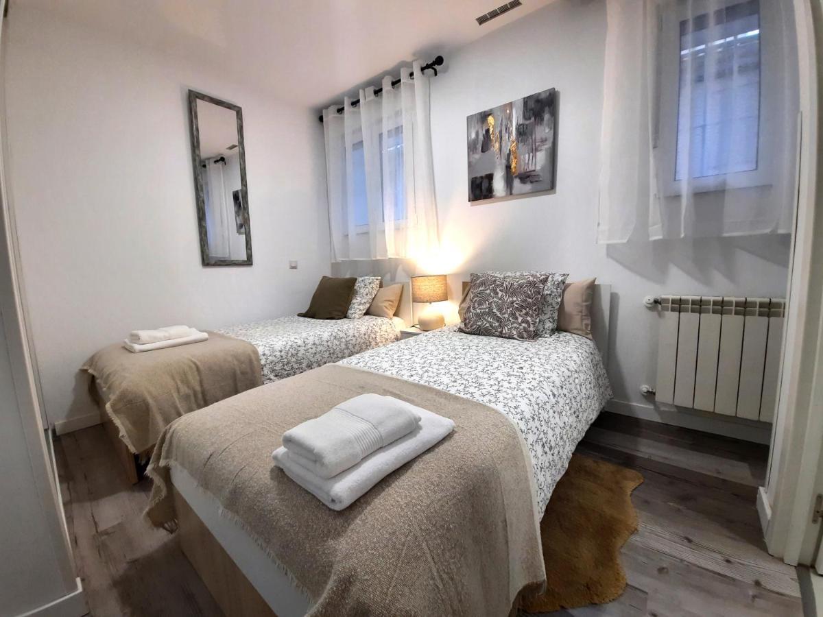 Aeropuerto - Ifema - Wanda - Plenilunio Apartment Madrid