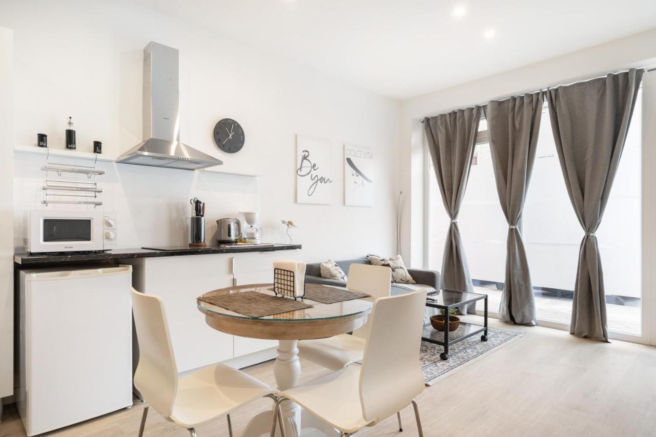 Apartment Dobohomes - Entrearroyos Madrid