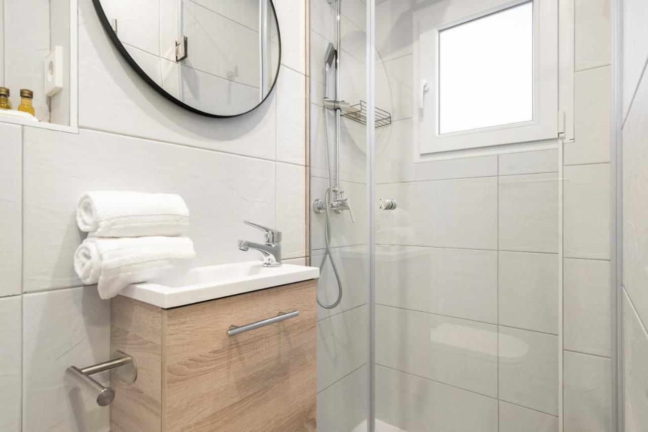 Dobohomes - Entrearroyos Madrid