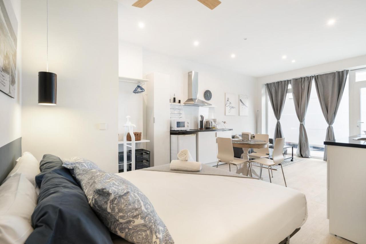 Dobohomes - Entrearroyos