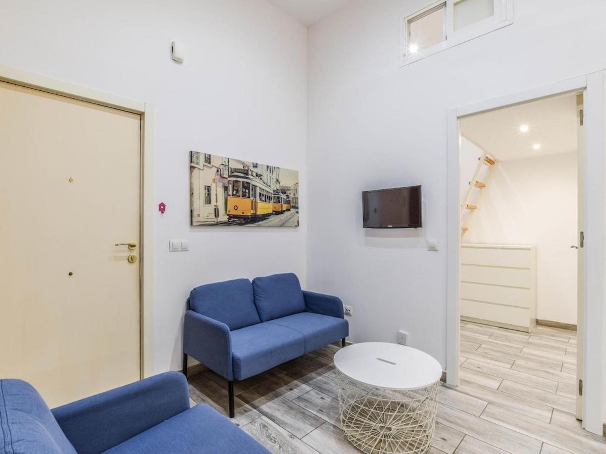 Apartment En Cuatro Caminos 6 Personas *