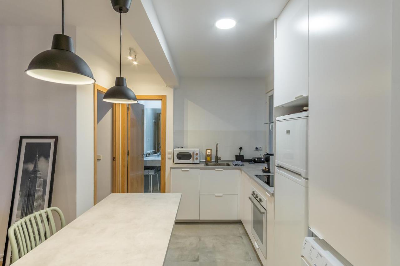 Cozy And Central- 1 Bedroom 1 Bathroom - Chueca Apartment *