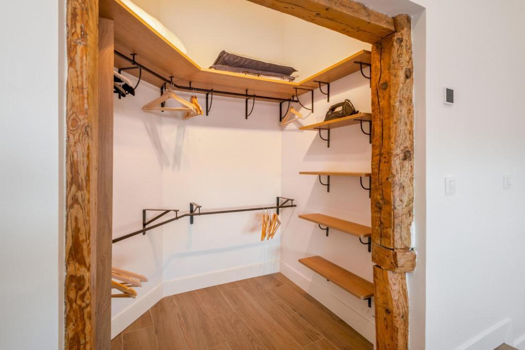 Bright Duplex- 1bd 1,5 Bth - Sol Apartment *