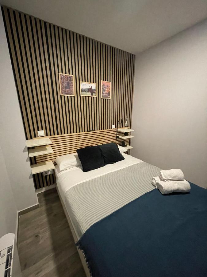 Guest house In Guest - Double With Private Bathroom Madrid