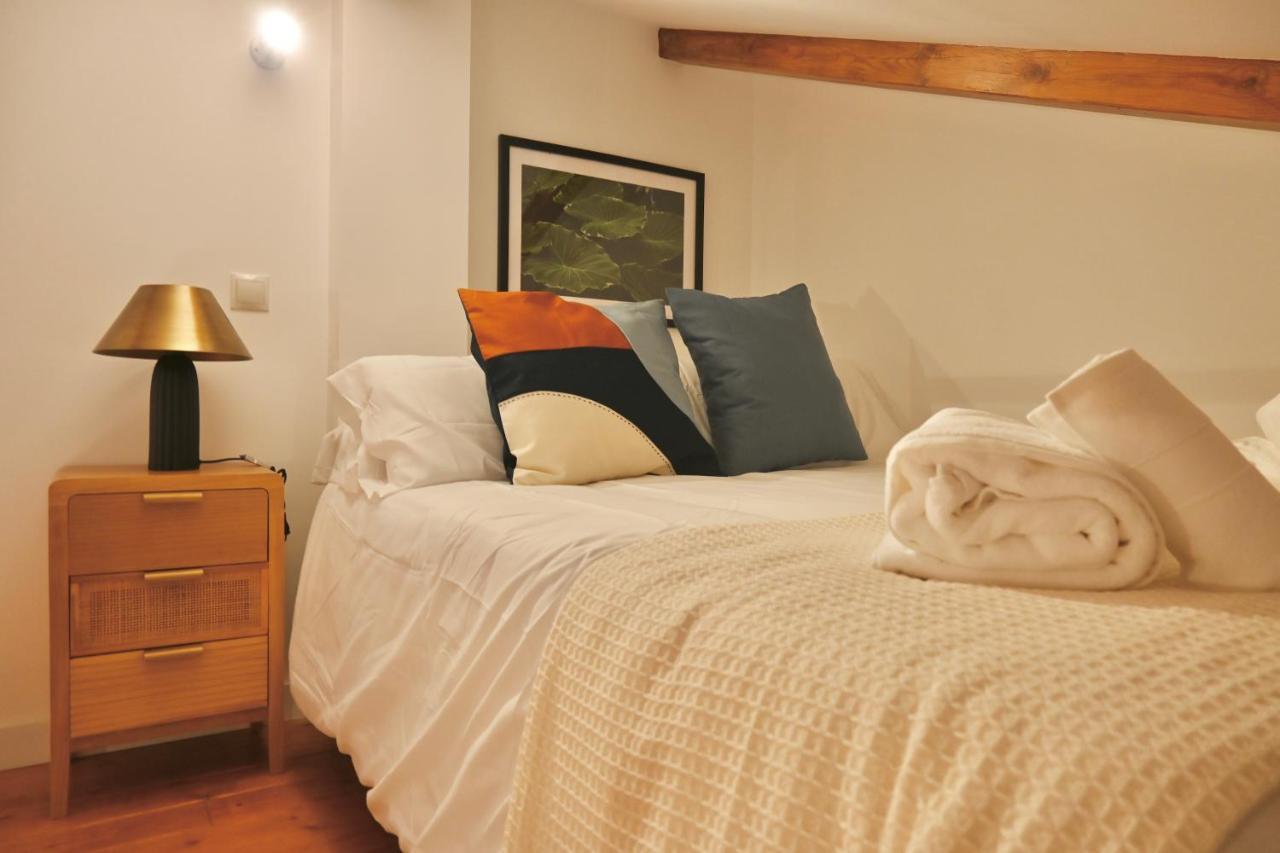 Apartment Encantador Estudio Temporal Con Cama En Mezanine Cerca De La Vibrante Avenida Albufera Mpe35