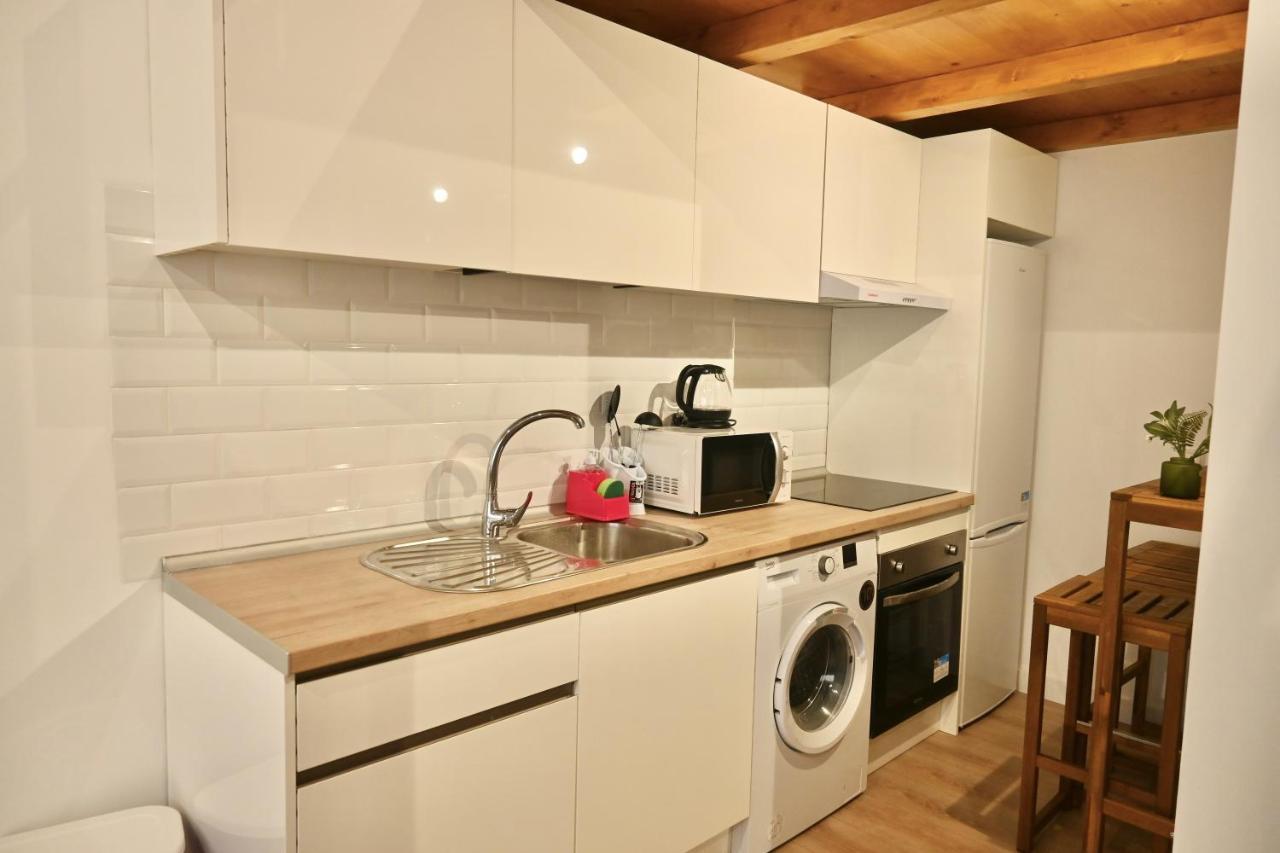 Apartment Encantador Estudio Temporal Con Cama En Mezanine Cerca De La Vibrante Avenida Albufera Mpe35 *