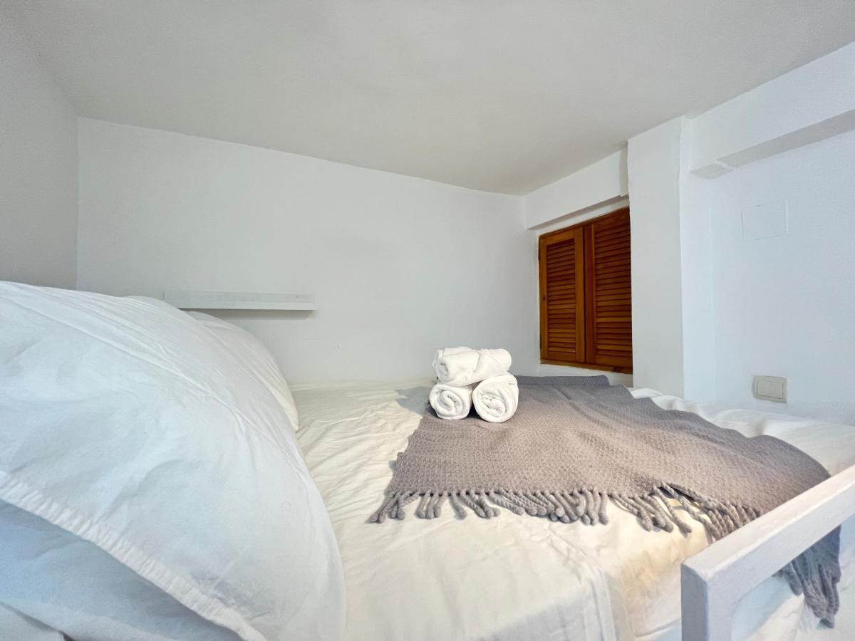 Acogedor Estudio Cervantes Temporal Apartment