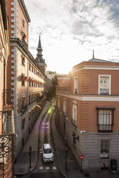 La Latina - Plaza Mayor - - Months Too - Temporada Only Workers, Students, Or For Health Reasons Madrid