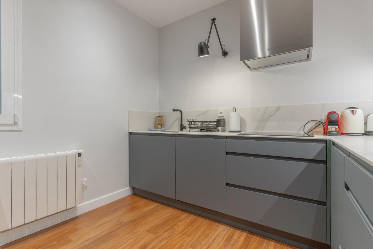 Wide Stylish-1bedroom 1bathroom-las Letras * Madrid