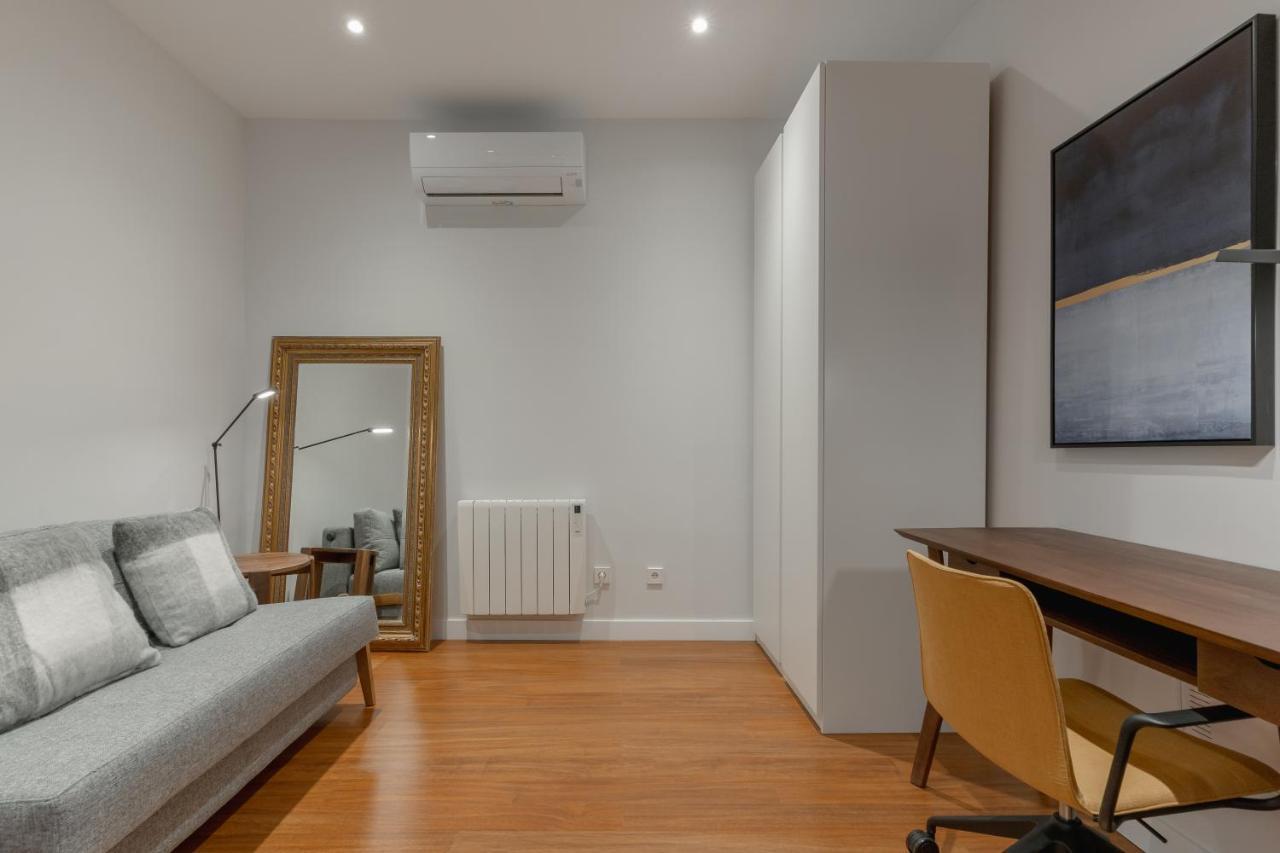 Wide Stylish-1bedroom 1bathroom-las Letras Madrid