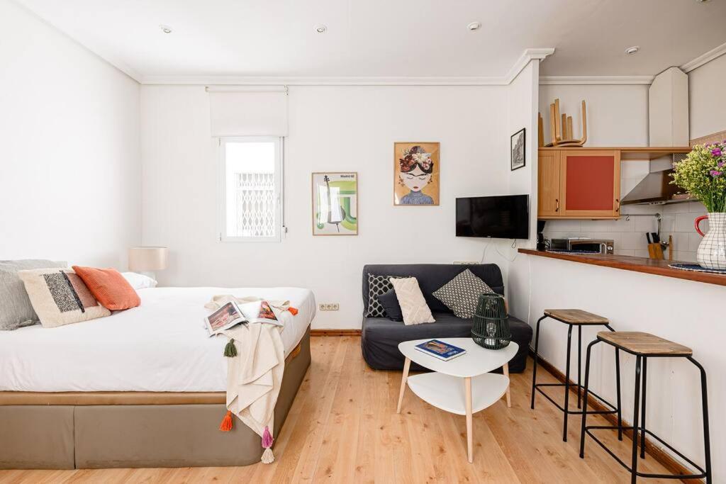 Cozy In Lavapies-torr * Madrid