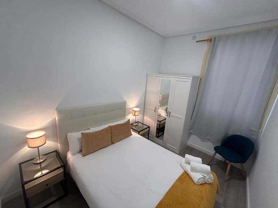 Cozy In Gran Via For 4 People.s2a3 Apartment