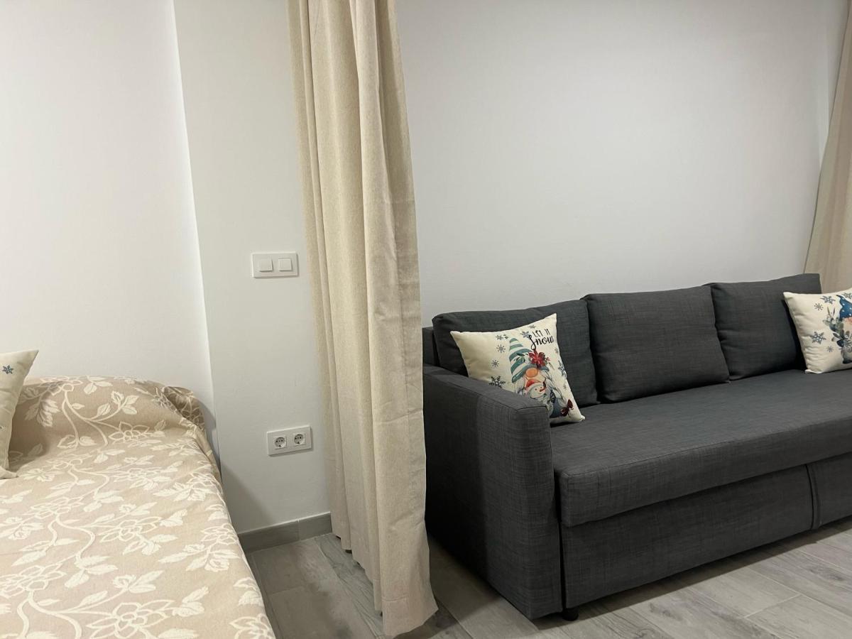 Para 10 Personas En Barrio Del Pilar Madri