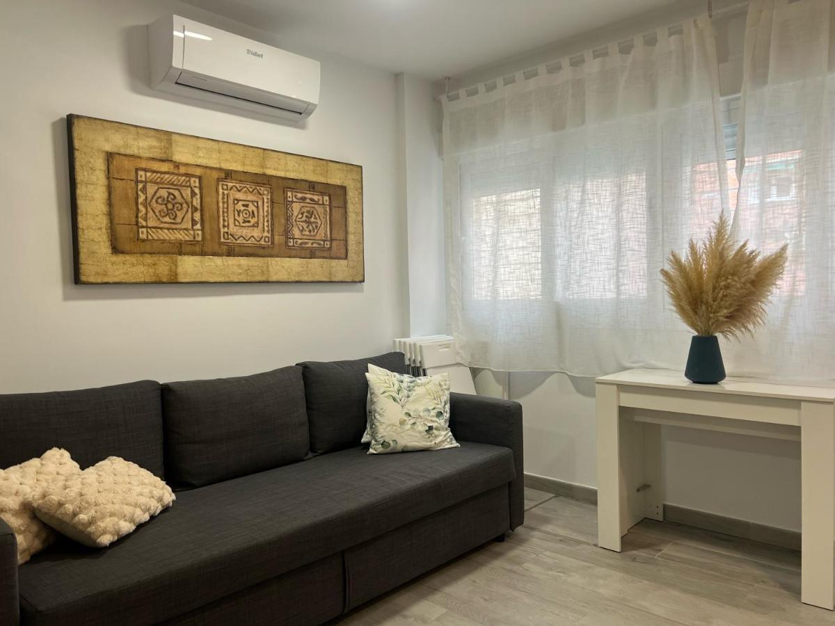 Para 10 Personas En Barrio Del Pilar Apartamento