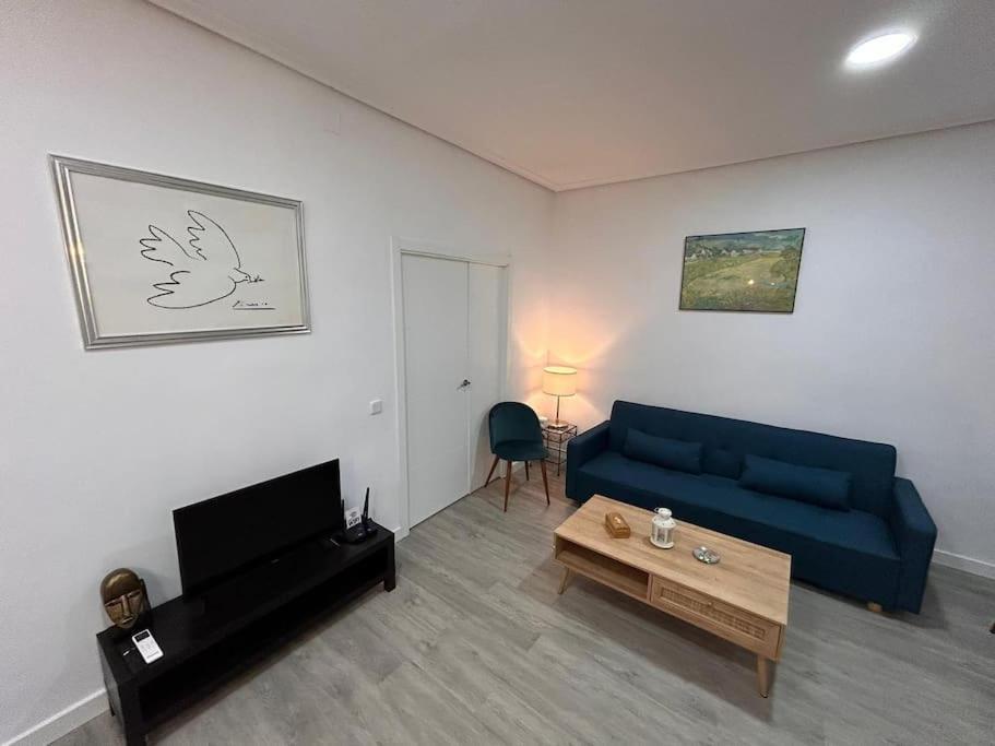 Apartment Stunning In Gran Via For 4 People. S3 Madrid