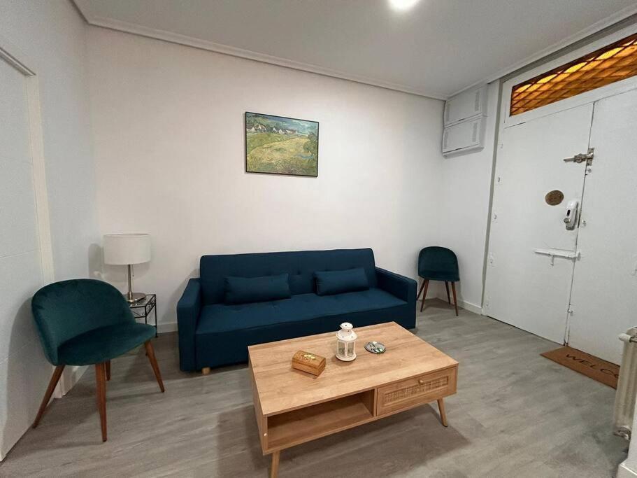 Apartment Stunning In Gran Via For 4 People. S3 Madrid
