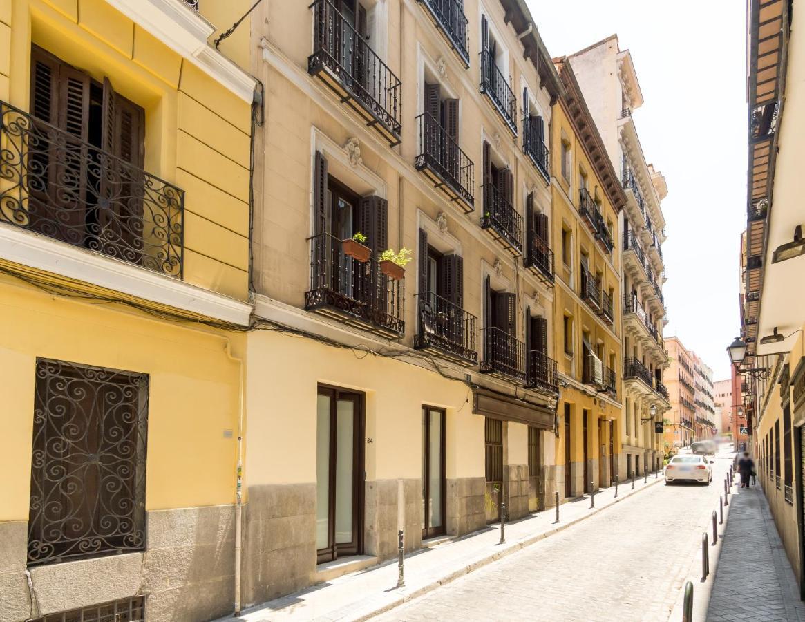 Modern And Bright- 2 Bd 2 Bth - Center Apartment