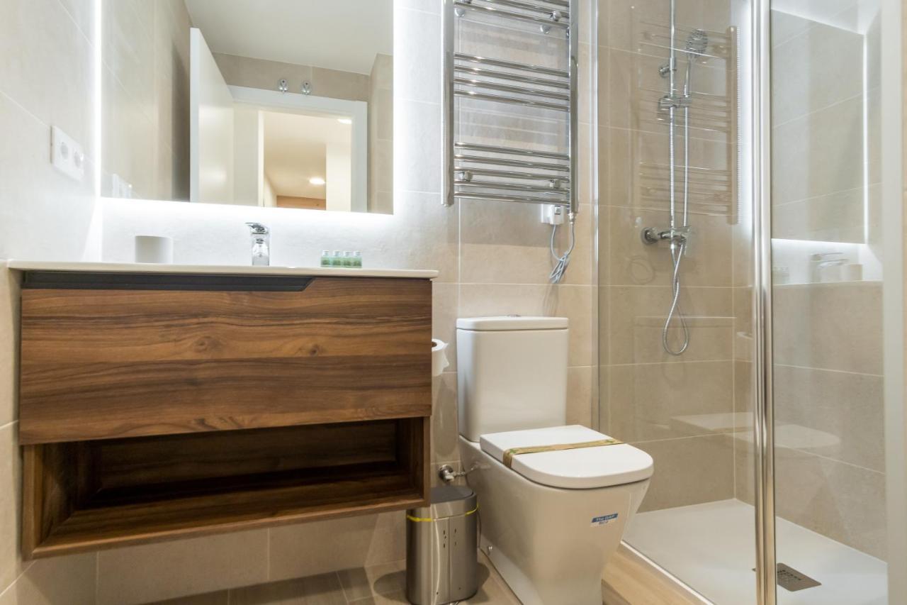 Modern And Bright- 2 Bd 2 Bth - Center Apartment Madrid