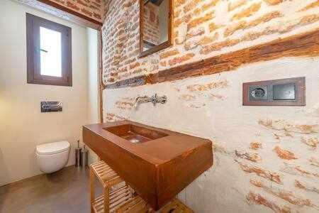 Apartment Peaceful Y Beautiful Apt In La Latina