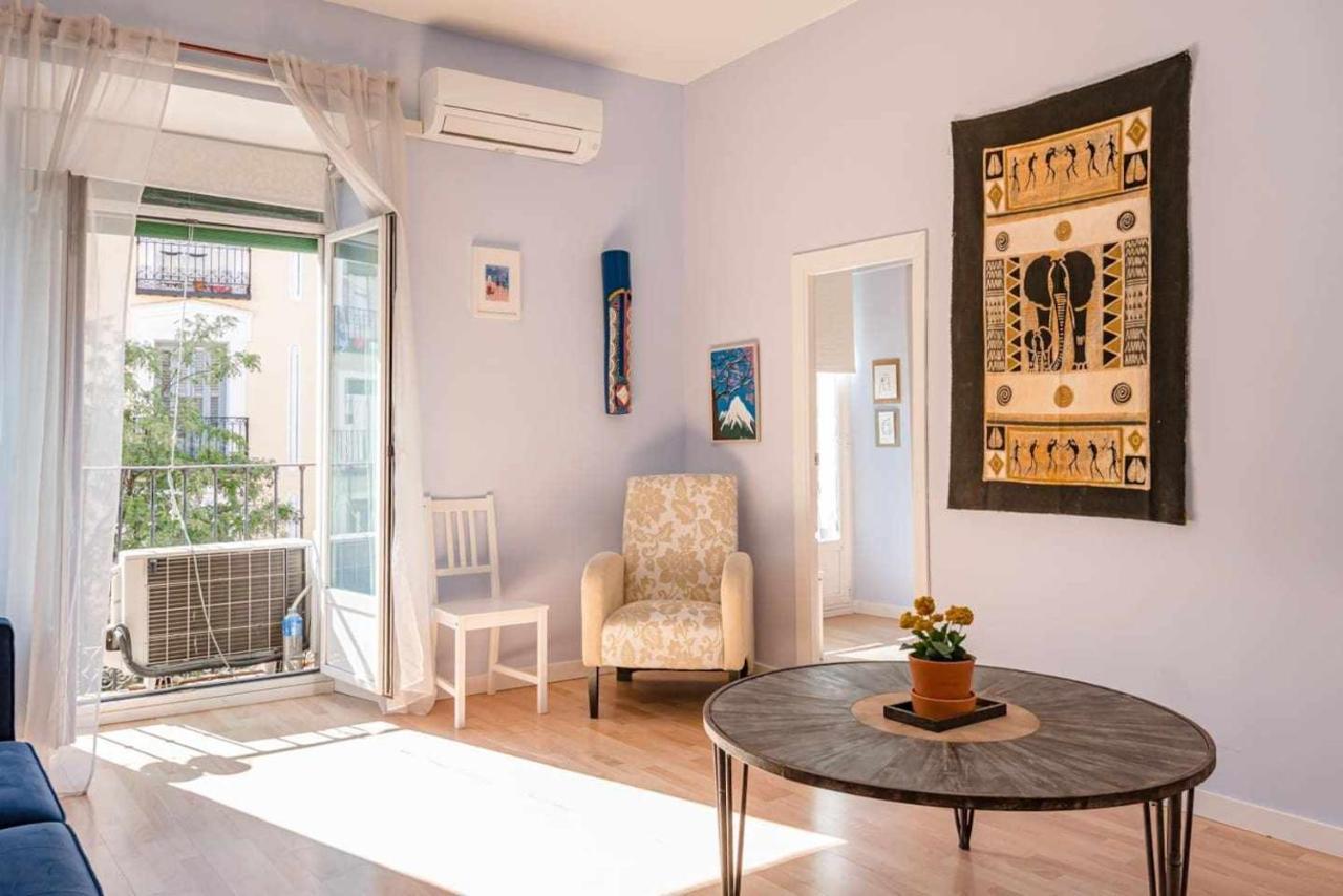 Luminoso Y Centrico Apt 2 Hab Apartment Madrid