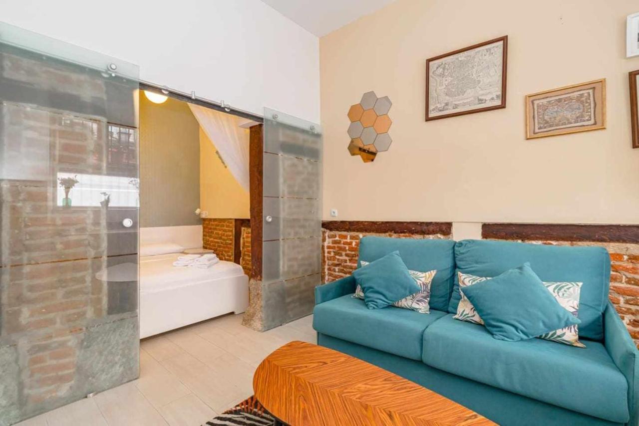 Apartment Lovely In La Latina Plaza Mayor Madrid