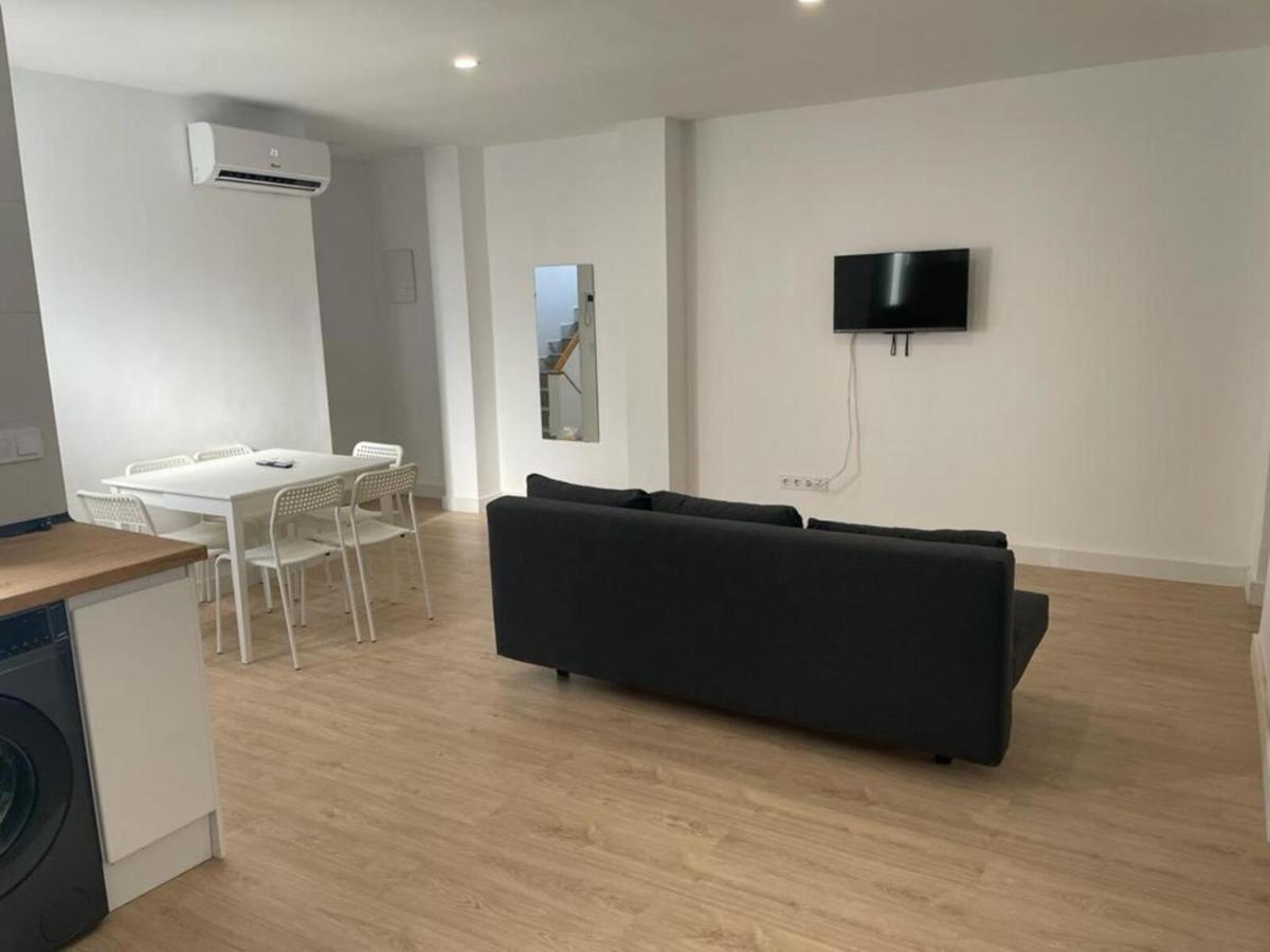 U5 A Estrenar Bien Situado Cerca De Metro Apartment