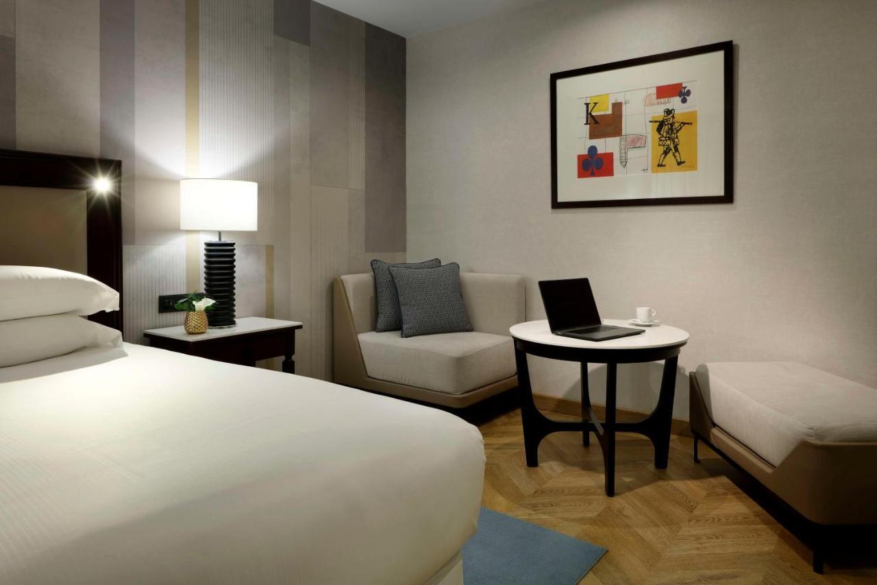 Hotel Hyatt Regency Hesperia 5*