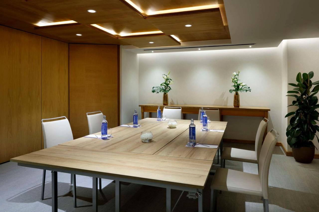 Hotel Hyatt Regency Hesperia 5*