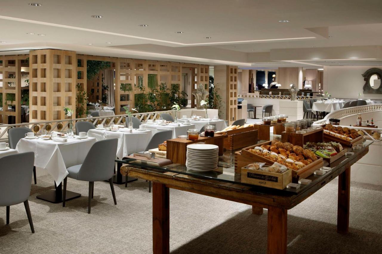 Hotel Hyatt Regency Hesperia 5*