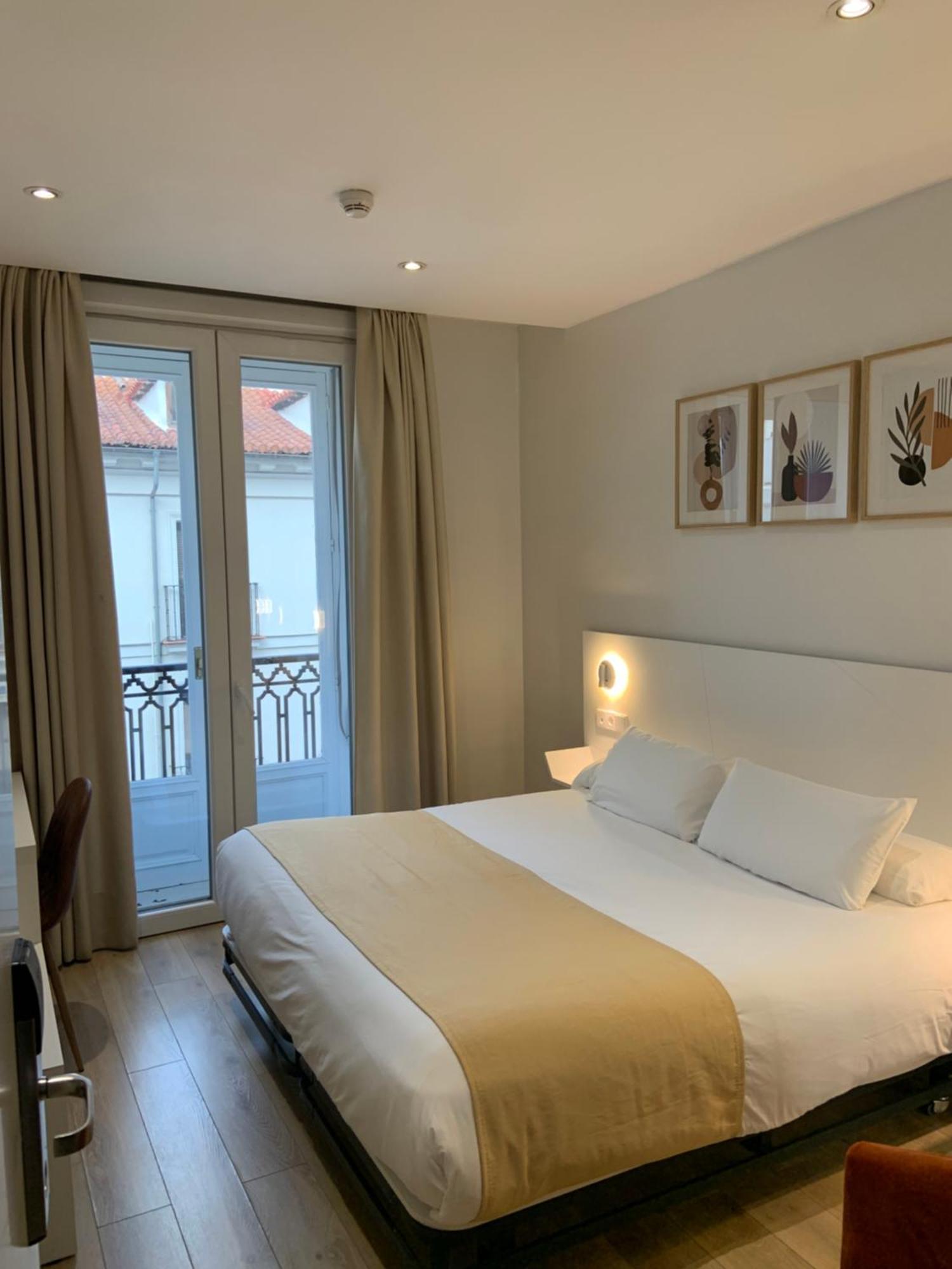 Sol Square Guest house Madrid