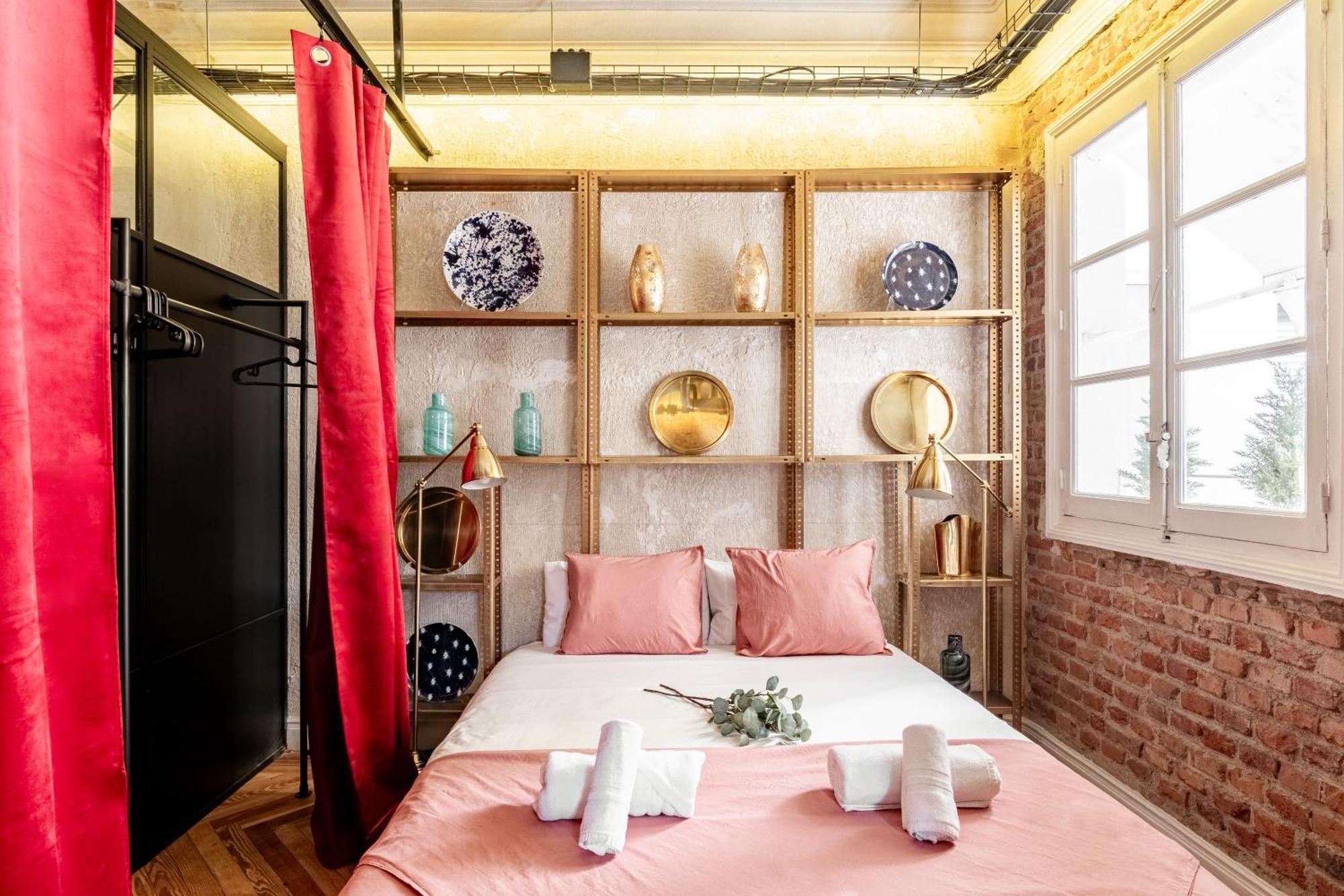 Charming Puerta De Alcala Apartment *