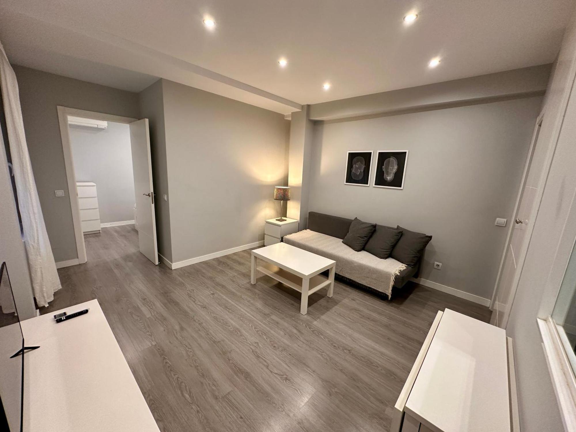 Albergue Far Gran Via *