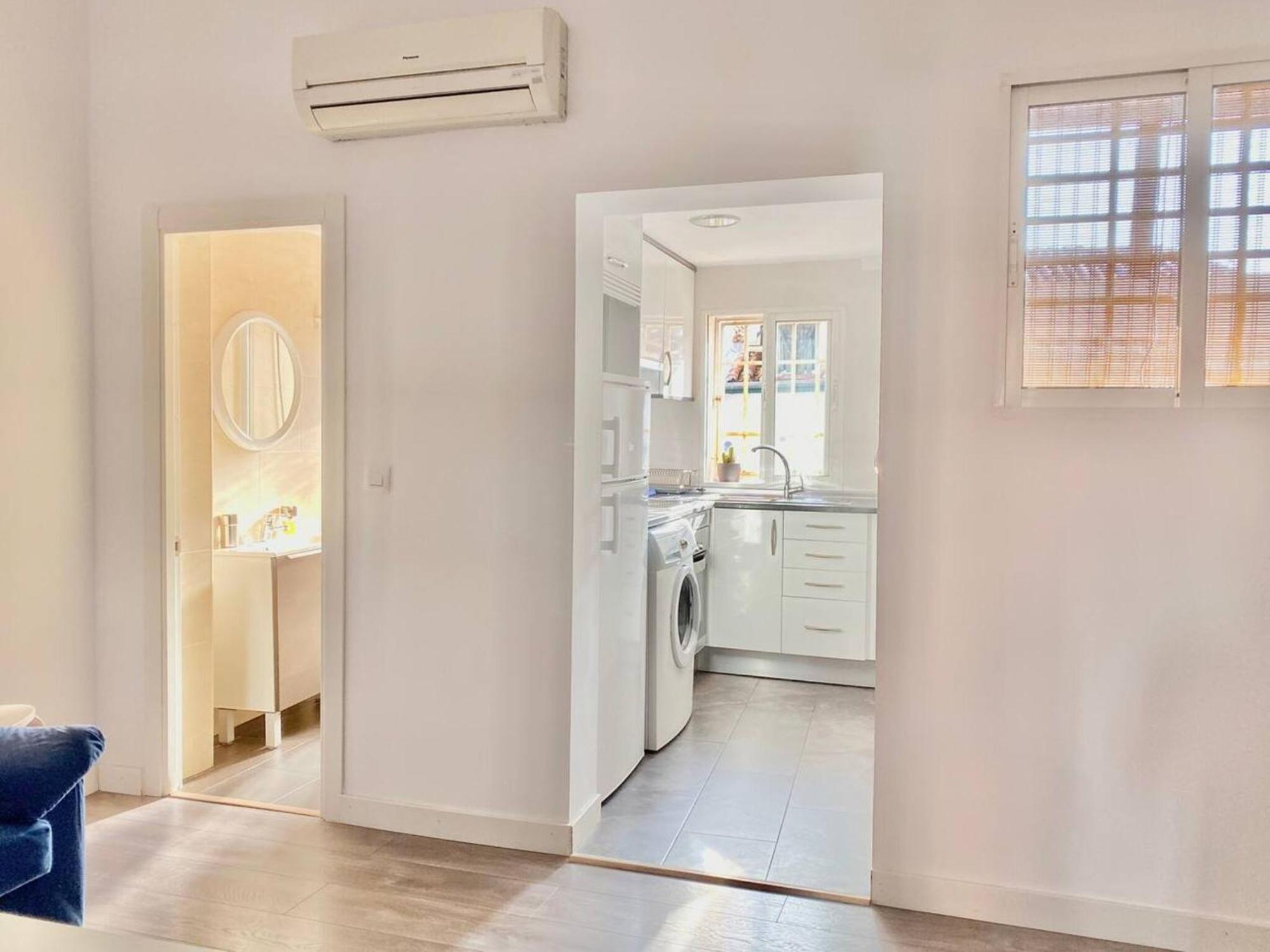Apartment One Bedroom With Wifi At Madrid