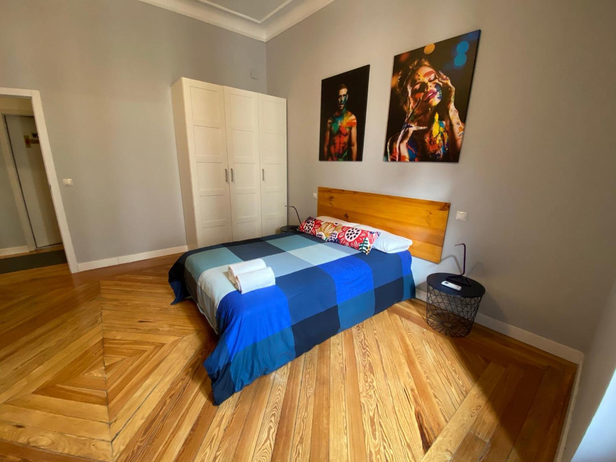 Arc House - Puerta Del Sol Only Adults Hostel