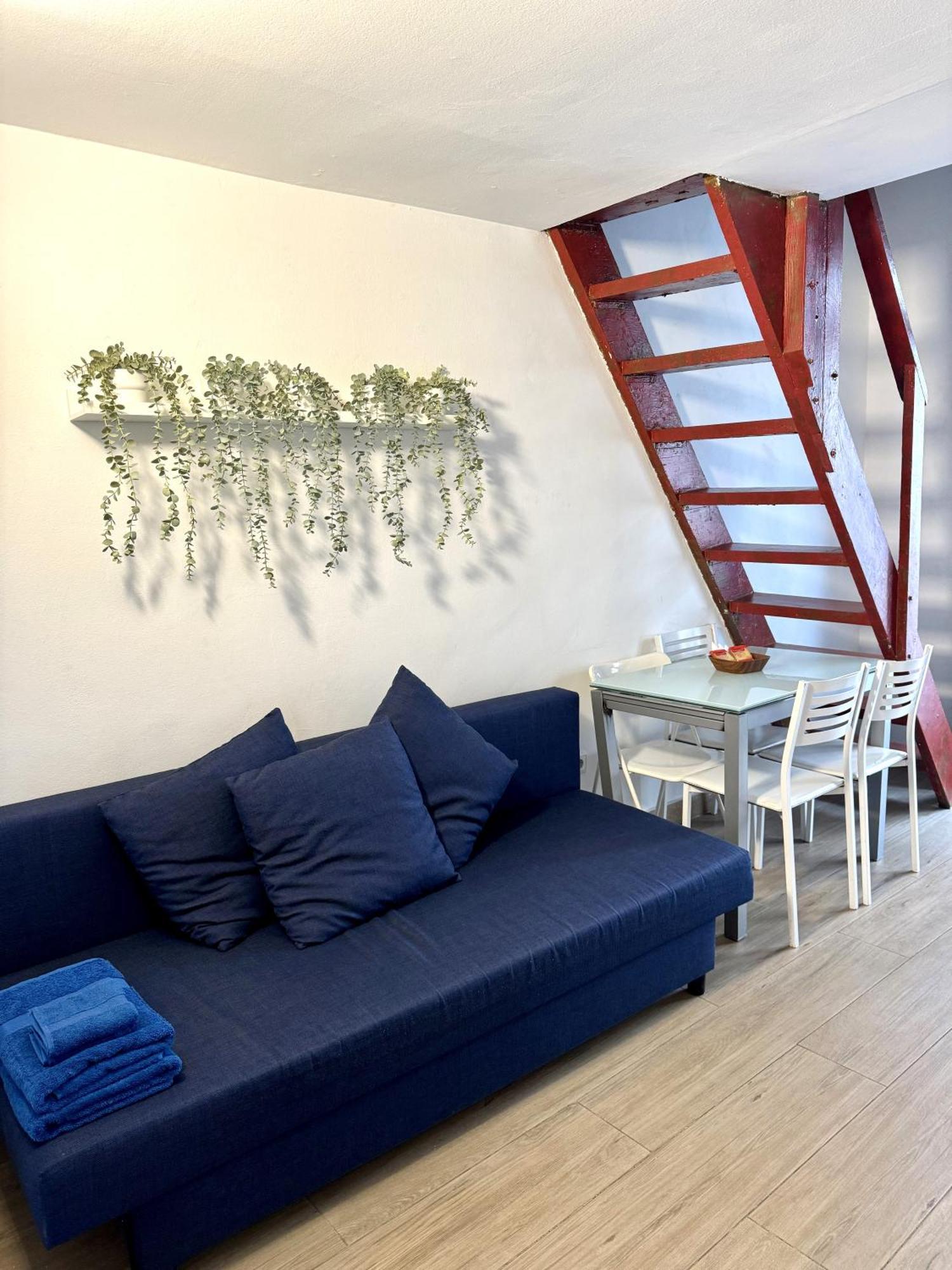 Exterior Con Balcon En El Corazon De Chueca, Gran Via * Madrid