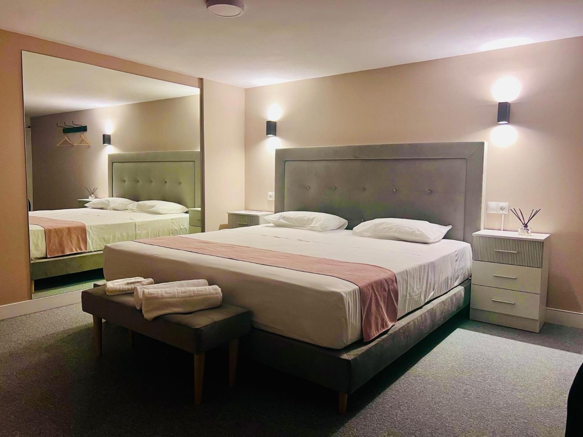 Luxury Motel para Casais Madri