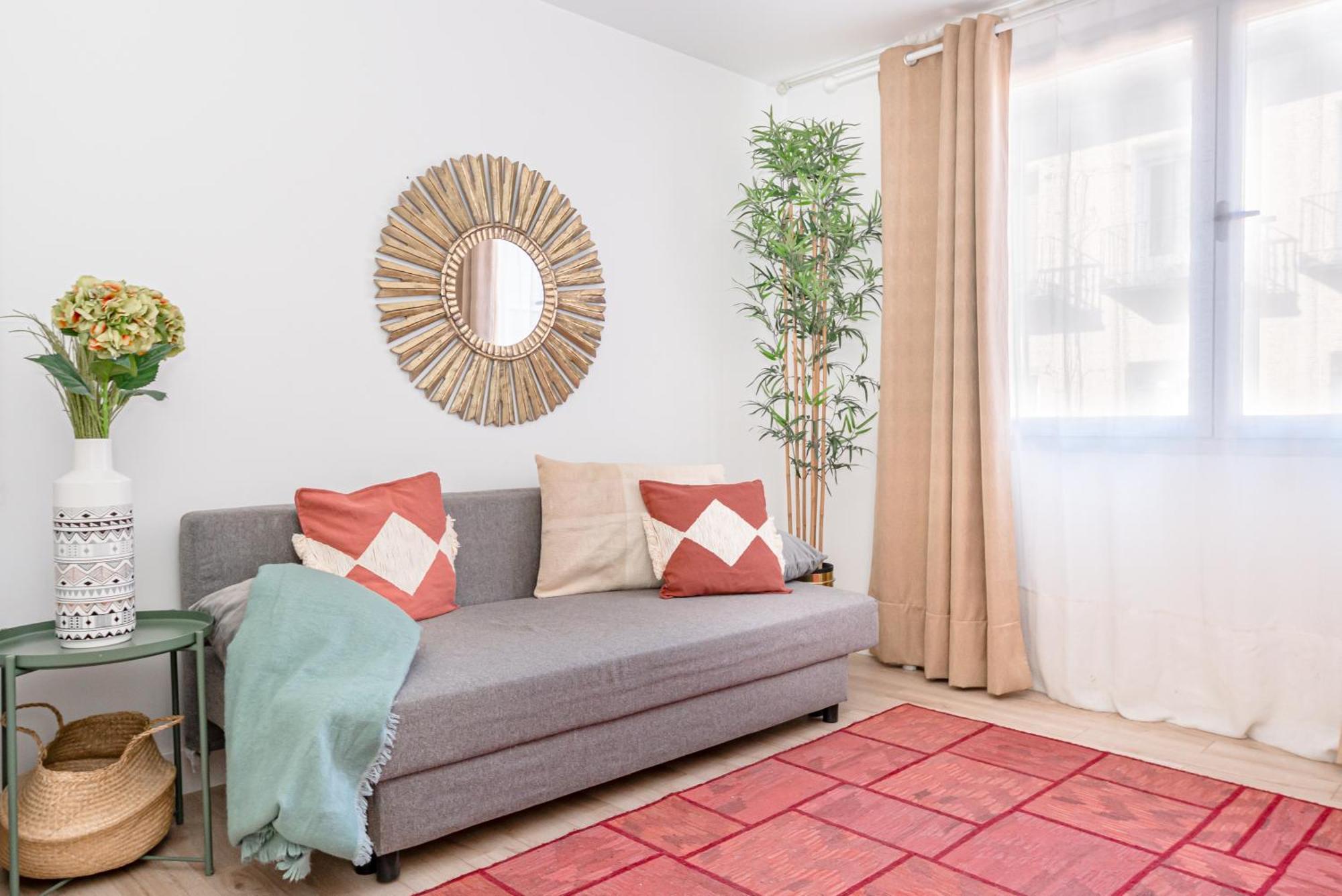 Chueca I Calle Farmacia 1br 1bh *