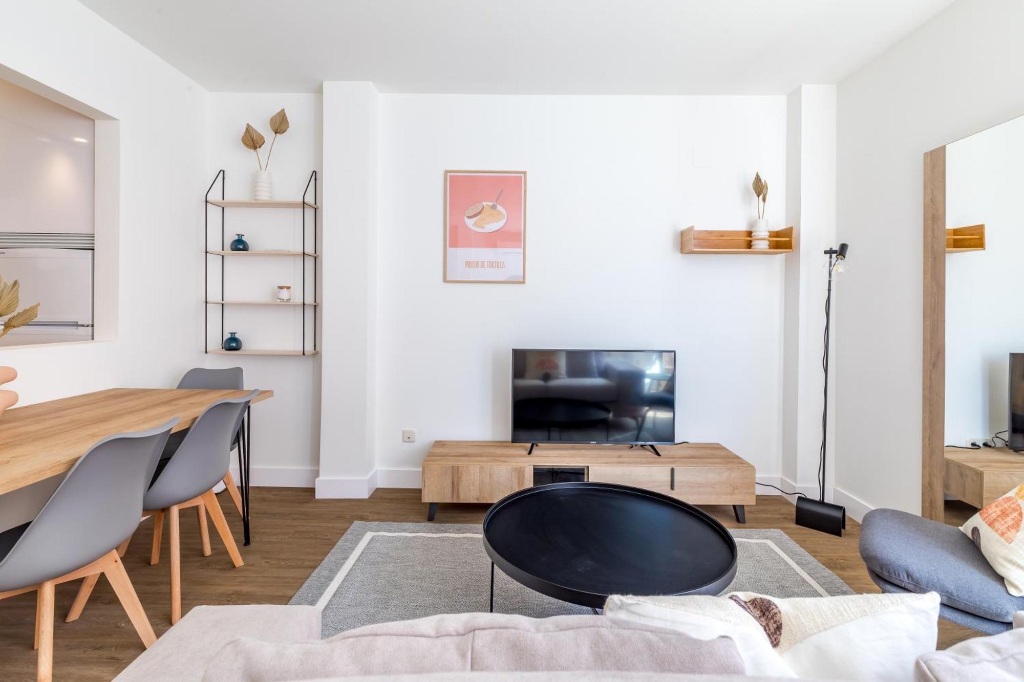 Caterina Cuatro Torres Apartment *