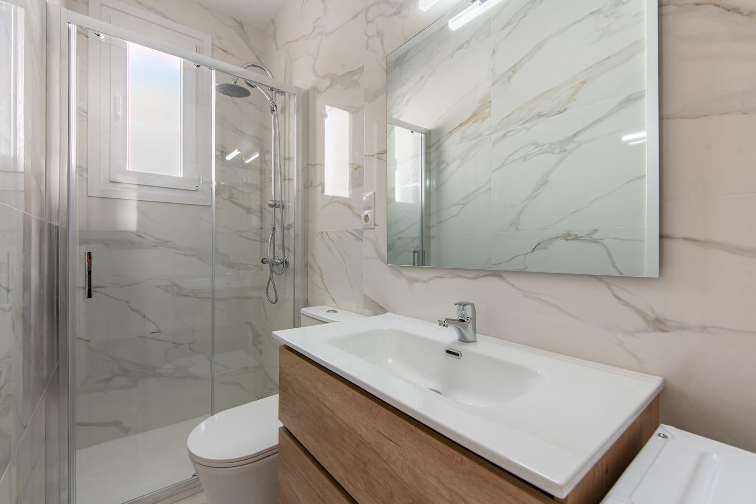 Apartment Deluxe. 2br 1bt. Elevator. Madrid