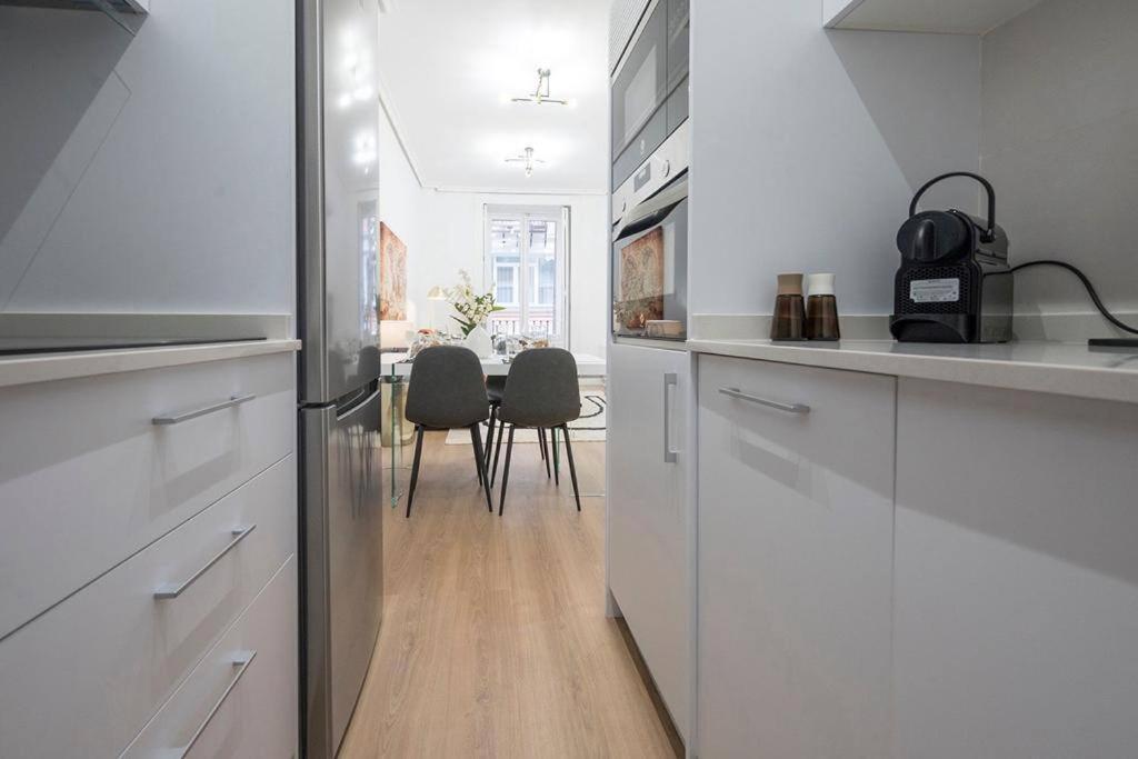 Apartamento De Lujo En Gran Via Apartment *