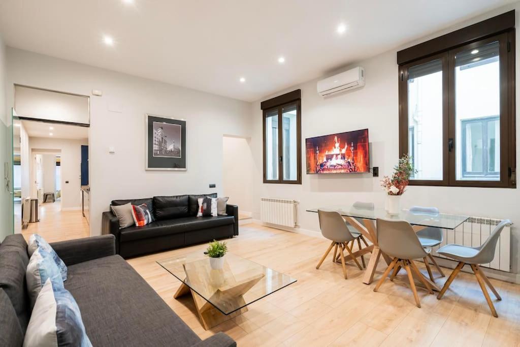 Apartment Atocha3 Superb Location - 4bedrooms 2 Baths