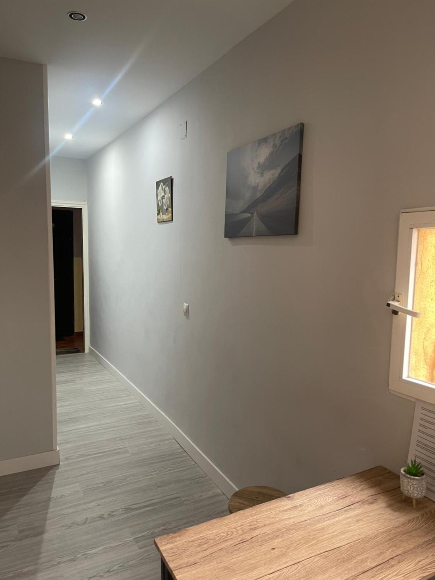 Cenral Renovated Flat Apartment *
