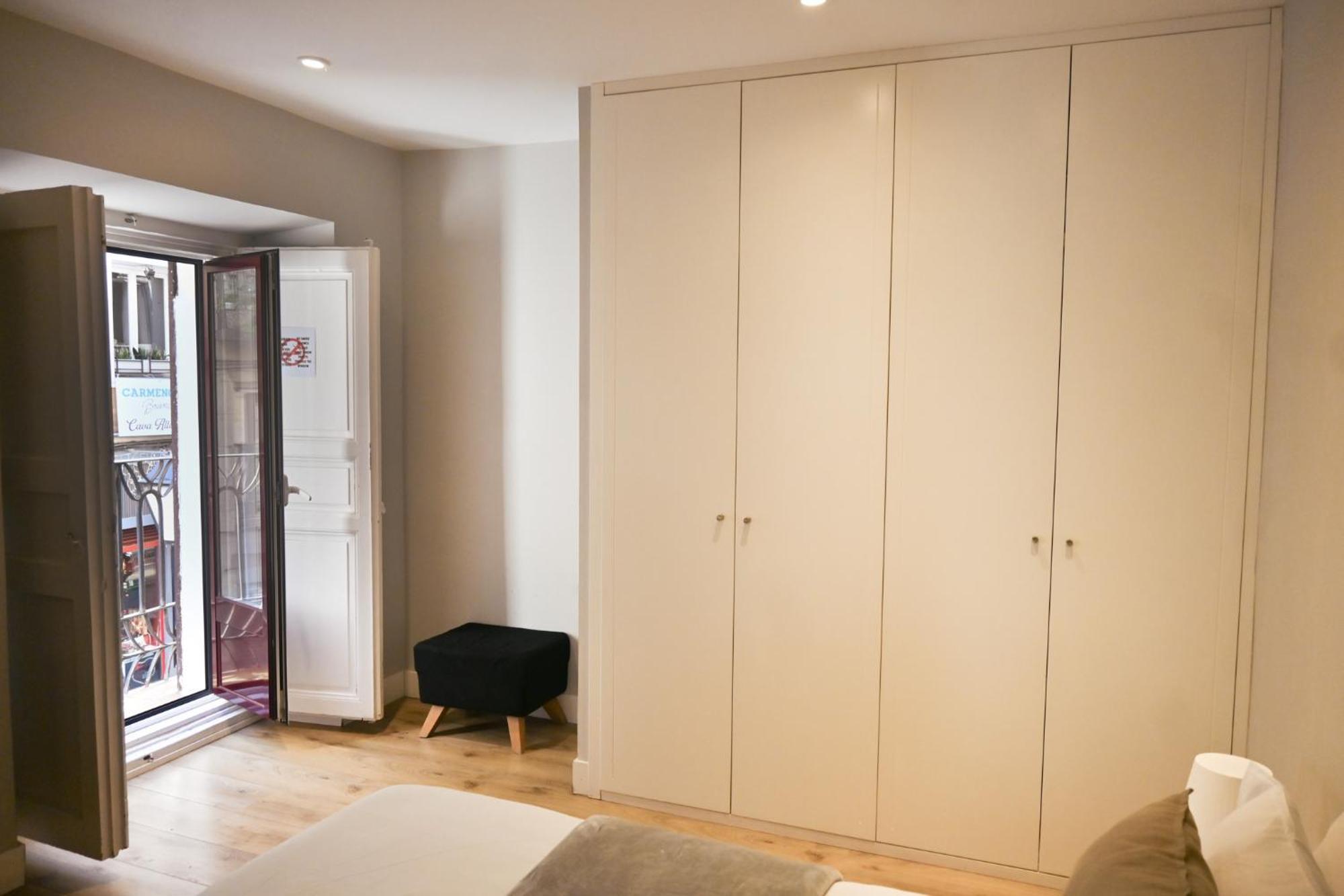 Apartment For Temporal Cava Baja-la Latina Cab36 Madrid