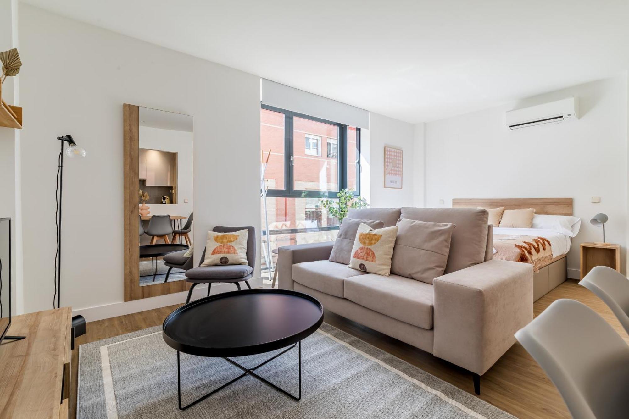 Caterina Cuatro Torres Apartment *