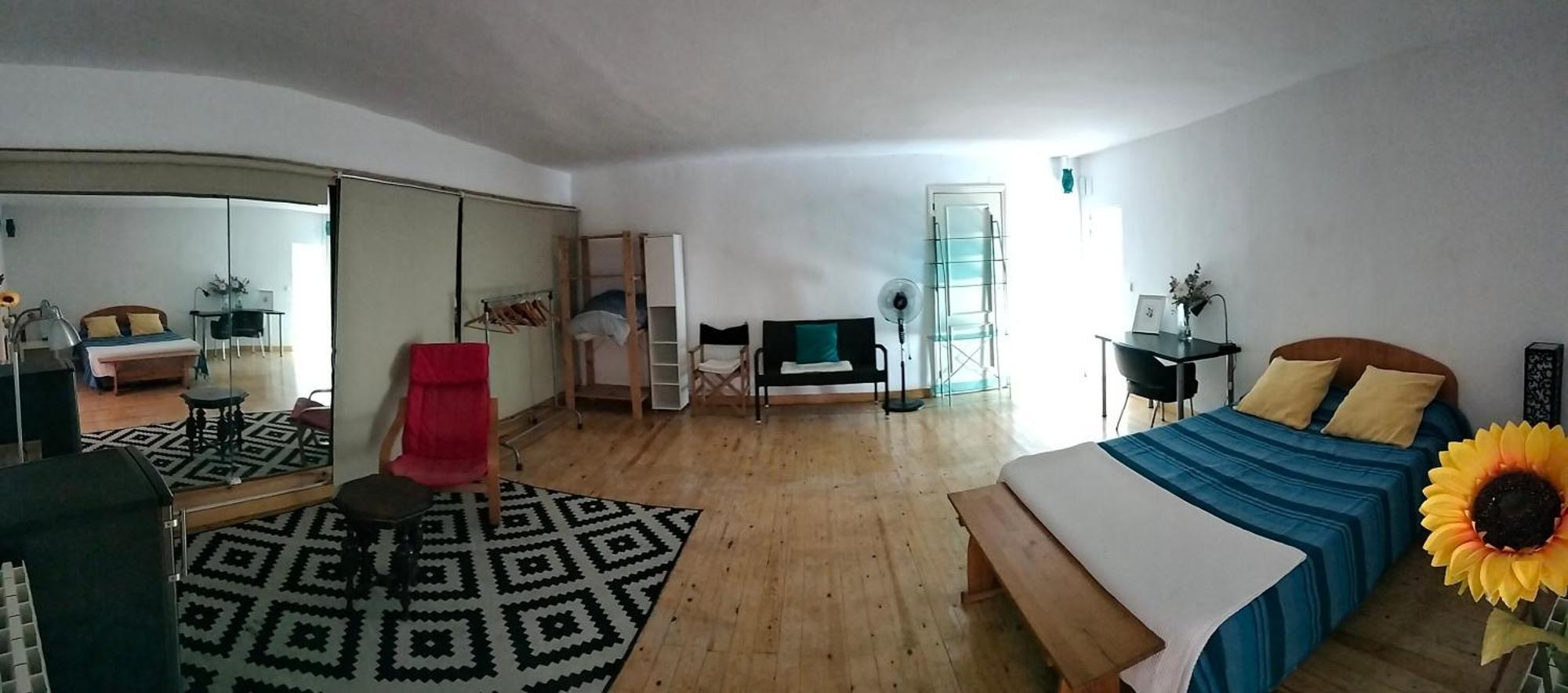 Homestay Gran Con Balcon En Tirso De Molina