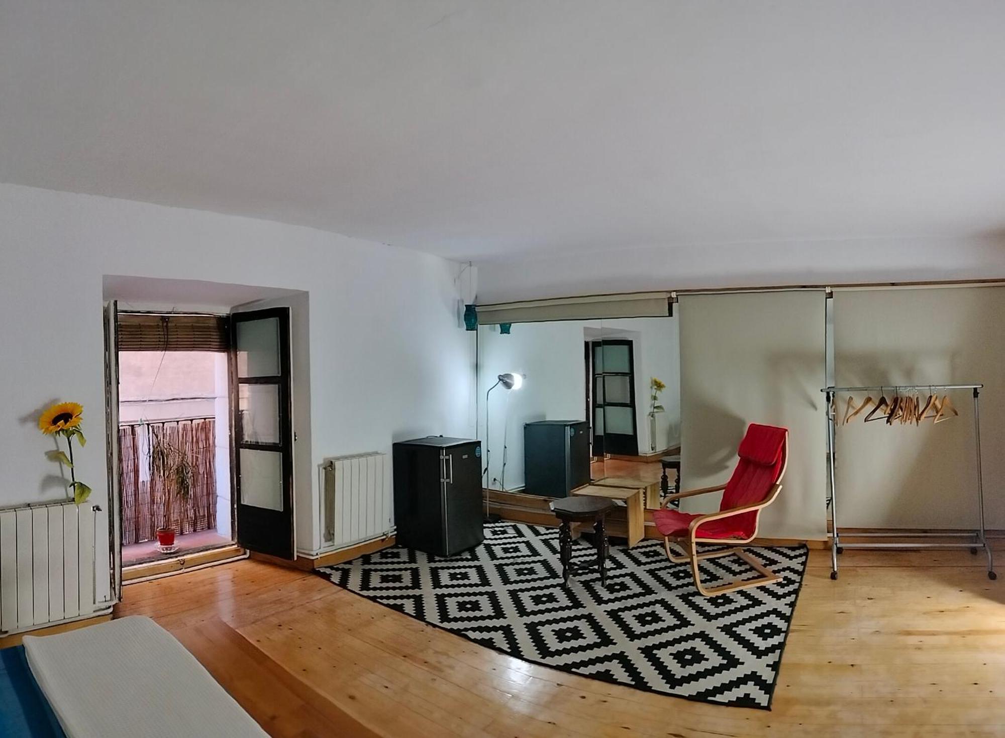 Gran Con Balcon En Tirso De Molina