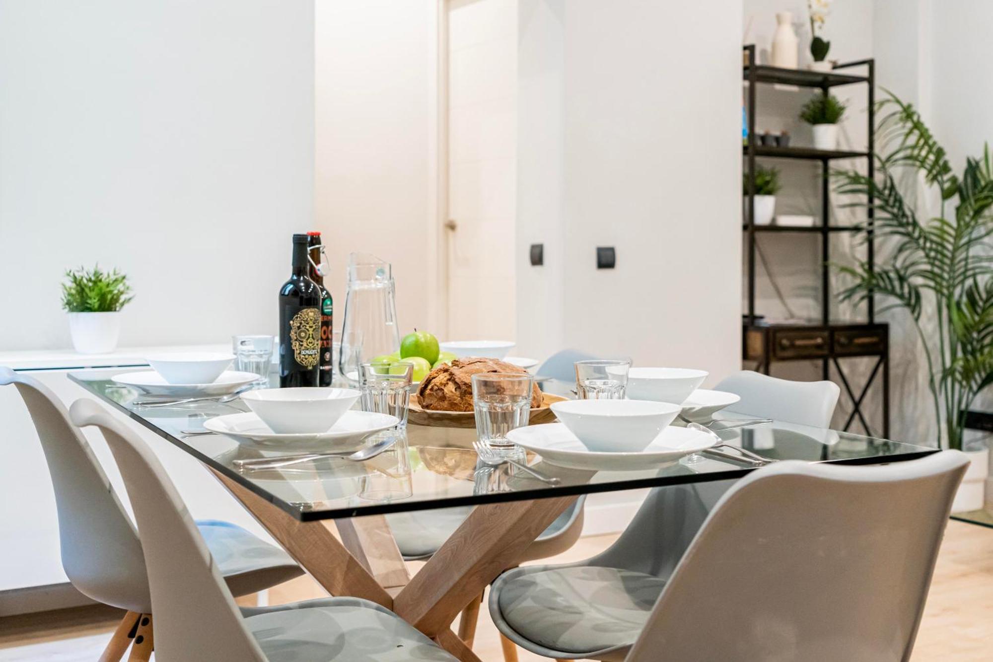 Apartment Atocha3 Superb Location - 4bedrooms 2 Baths