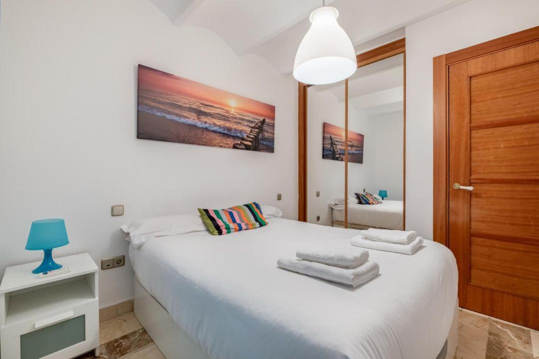 2 Bedroom 1 Bathroom Furnished - Sol - Cozy Vintage - Mintystay Lejlighed Madrid