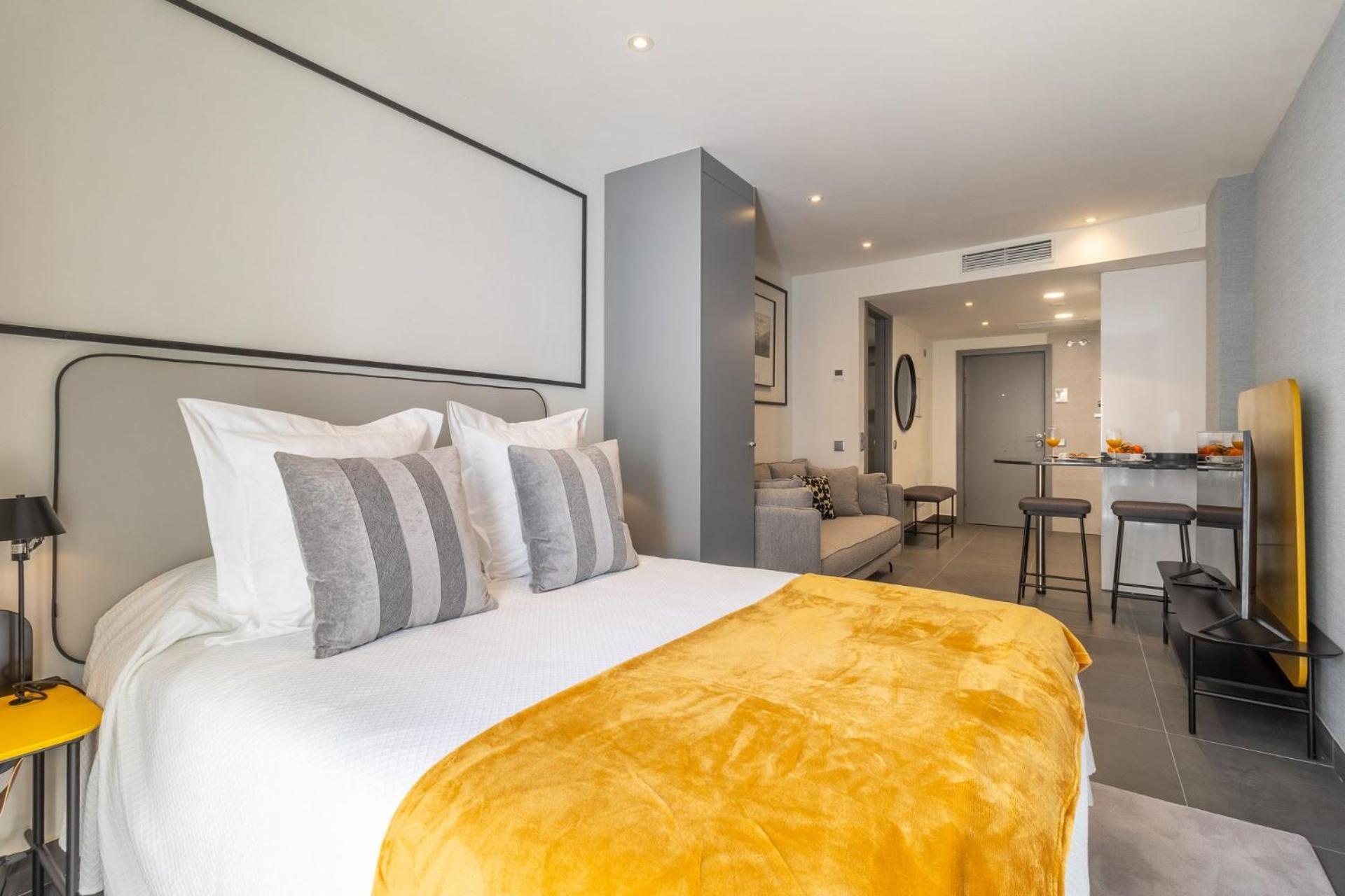 Cozy Loft Near El Rastro With A Touch Of Charm - Latina Toledo Iii Apartamento Madri